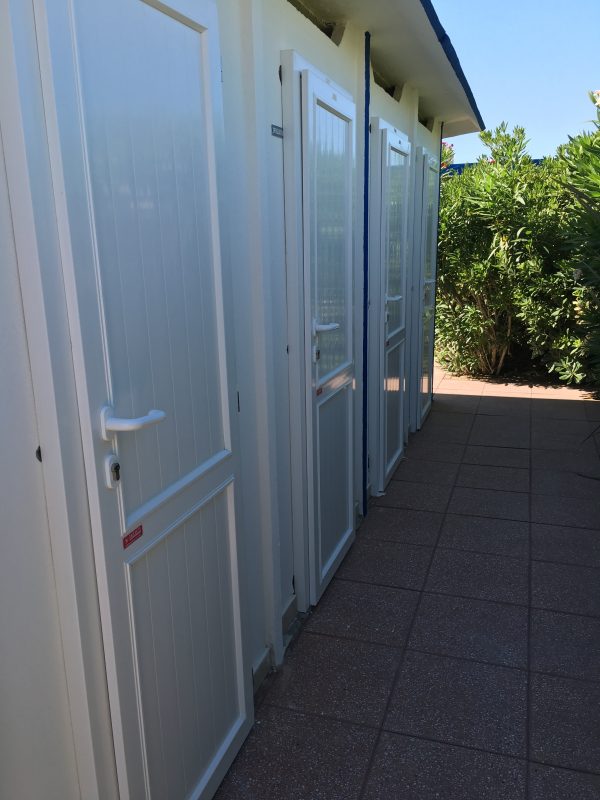Porte per stabilimenti balneari